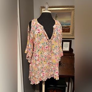 Democracy Summer Cutout Shoulder Top Size L